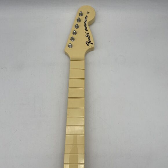 Harmonix Fender Stratocaster PS3 Wireless Guitar Controller (822151) No Dongle - Picture 5 of 8